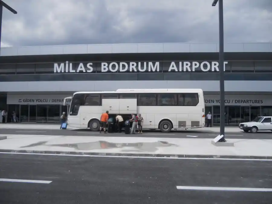 Прокат автомобилей в аэропорту Бодрума